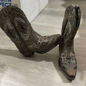 Girls cowboy boots